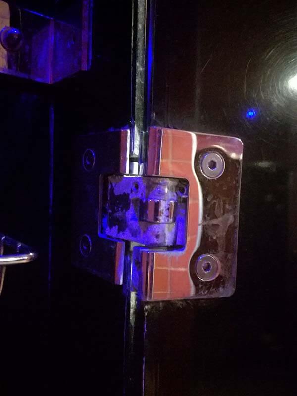 tani zawias do szkła