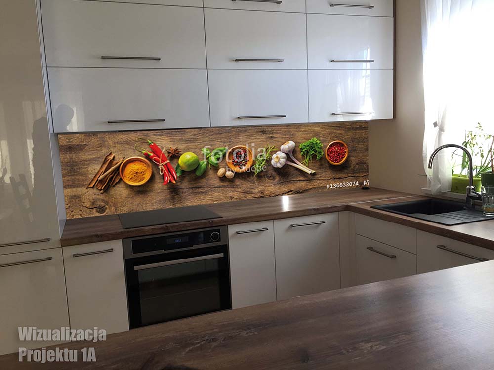 szklane dekoracje na sciane