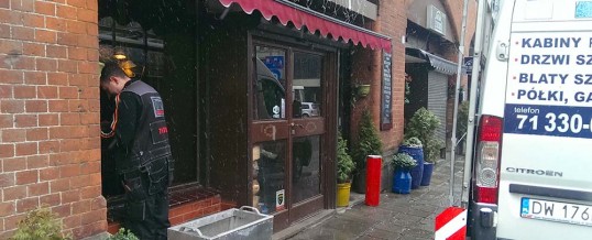 Szklenie w pierwsze śniegi w Sielance przy ul. Bogusławskiego