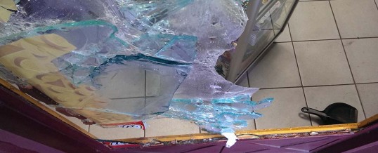 Słabe folie antywłamaniowe